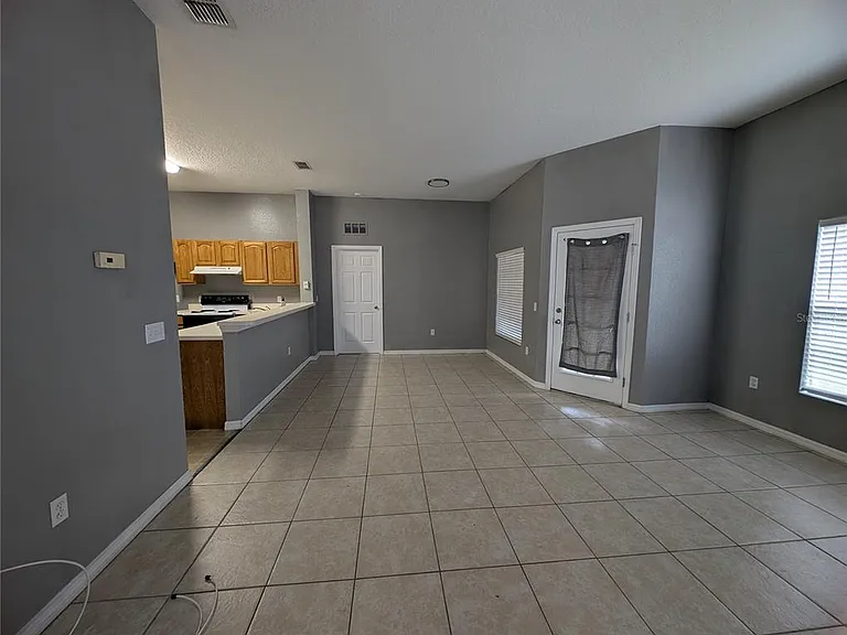 970 N Spring Garden Ave #214 — Photo 3