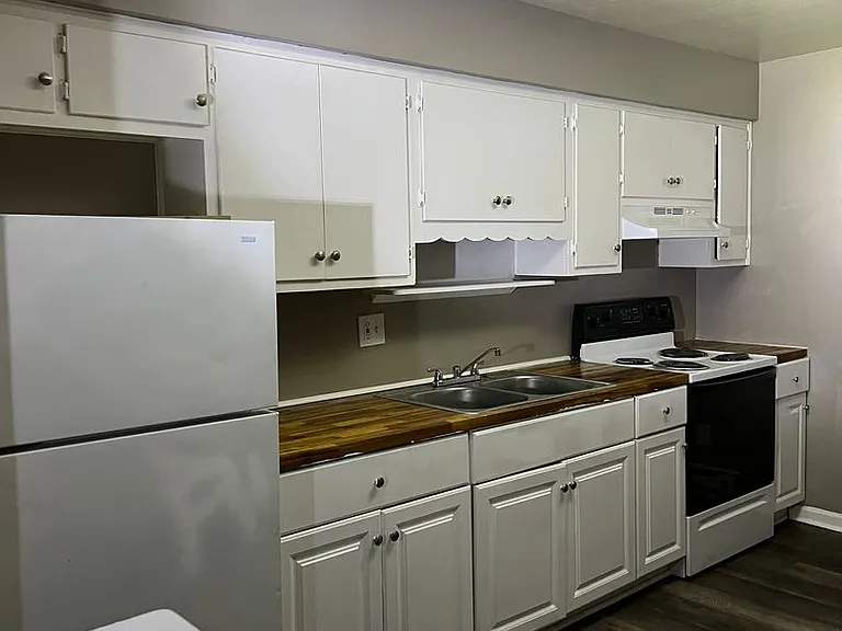 6111 Laurel Hall Dr — Photo 8
