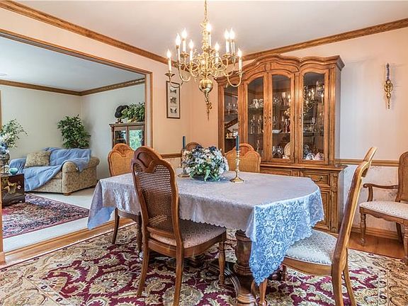5th image of 8576 E Barkhurst Dr