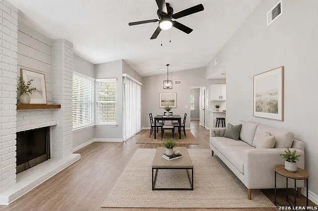 9855 Meadow Way — Photo 4