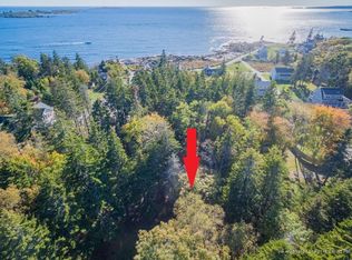2 Ocean View Pl, East Boothbay, ME 04544