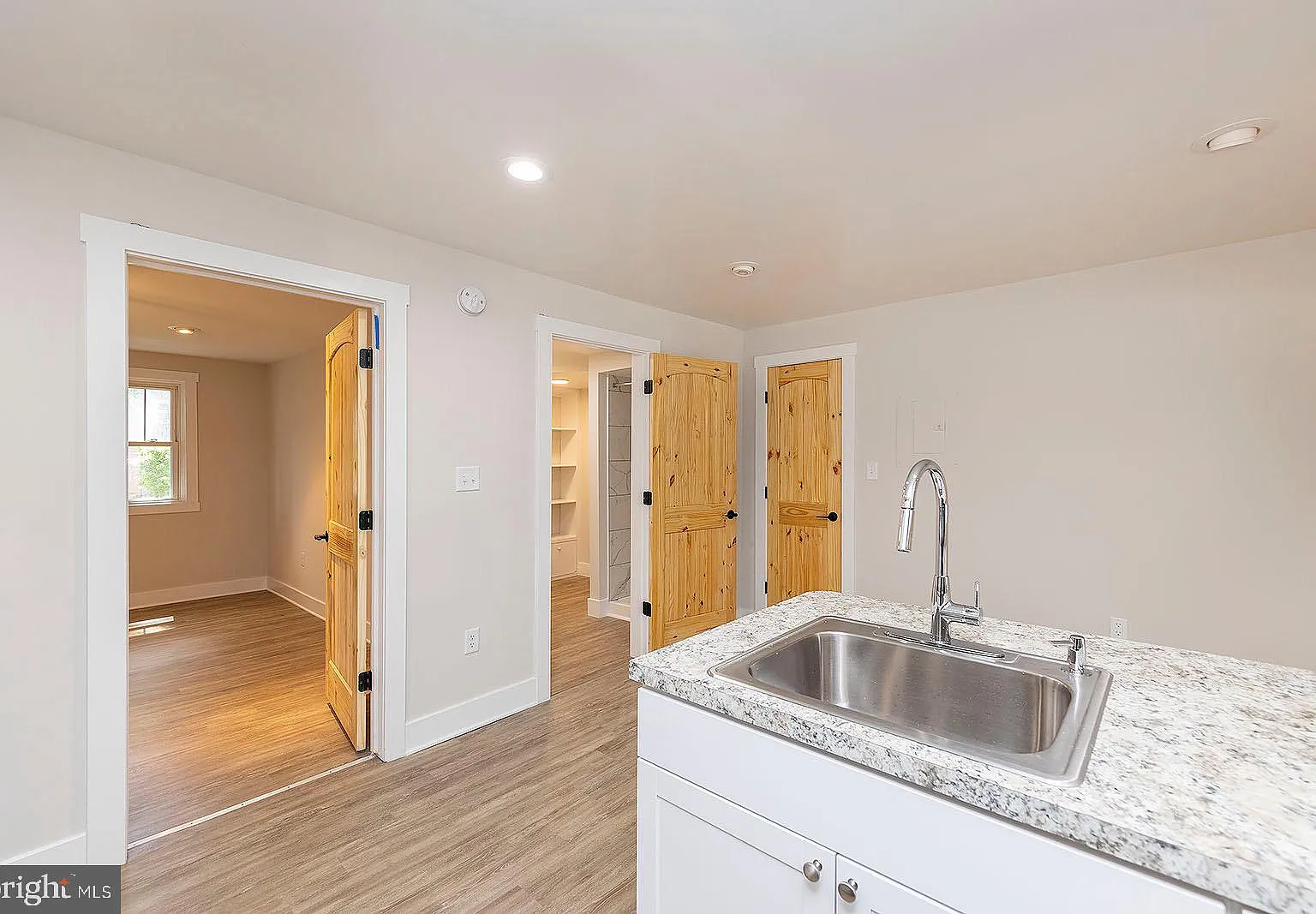 1 bed, 1.0 bath, 600 sqft, $1,495 — Photo 4