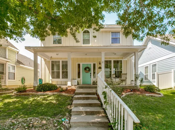 9837 Cedarcrest Dr, Aubrey, TX 76227