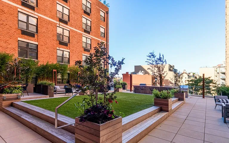 Courtyard terrace