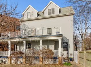 3016 N Leavitt St, Chicago, IL 60618