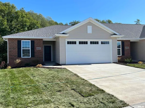 5637 Kristi Ln, Bettendorf, IA 52722