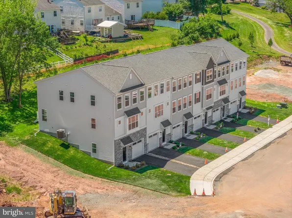 300 E Sawyer Ct, Royersford, PA 19468