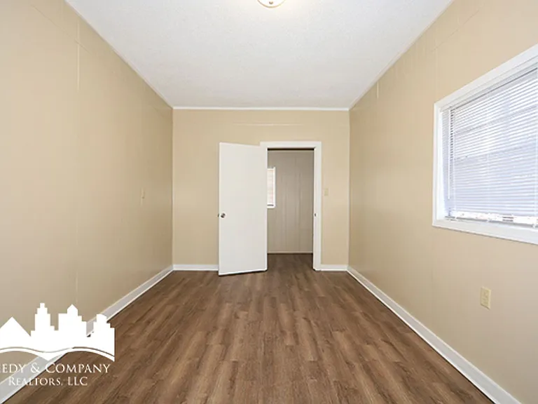 3733 Miami Ave — Photo 9