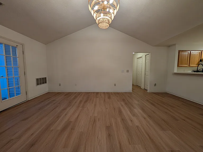 1561 Long Meadow Trl — Photo 20