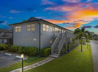 633 Centre Ct SW APT 202, Vero Beach, FL 32962