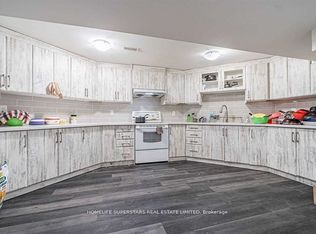 75 Parkside Dr, Brampton, ON L6Y 3A2