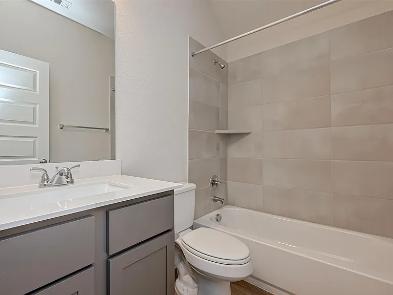 308 Mullins Ct — Photo 25
