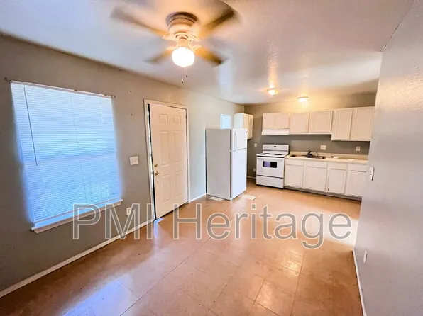 813 E Huntsville Ave APT 103, Springdale, AR 72764