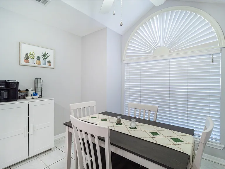 13414 Creek Springs Dr — Photo 12