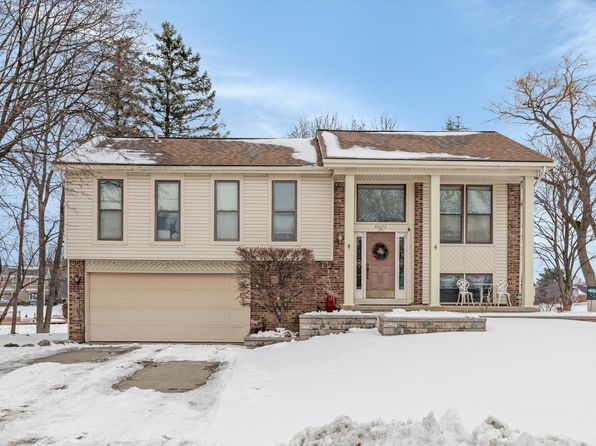 40692 Village Oaks, Novi, MI 48375