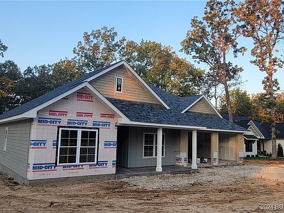 5th image of 551 Grand Point Blvd