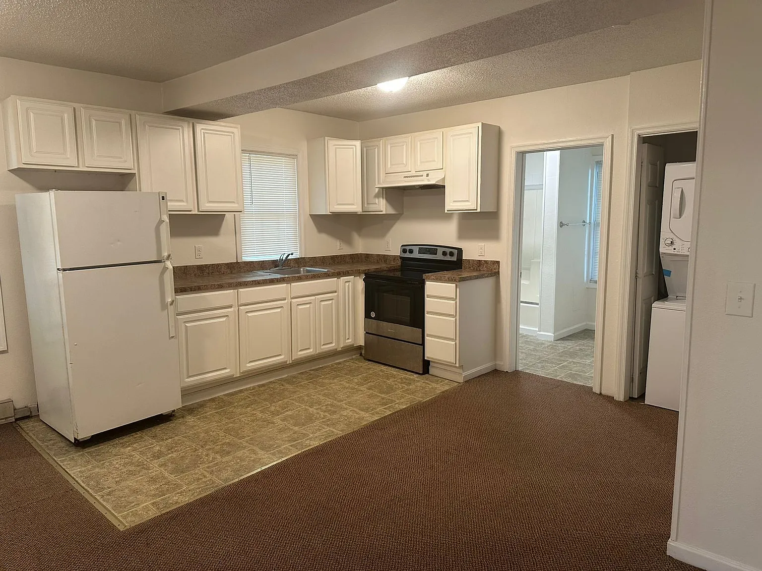 1 bed, $995 — Photo 4