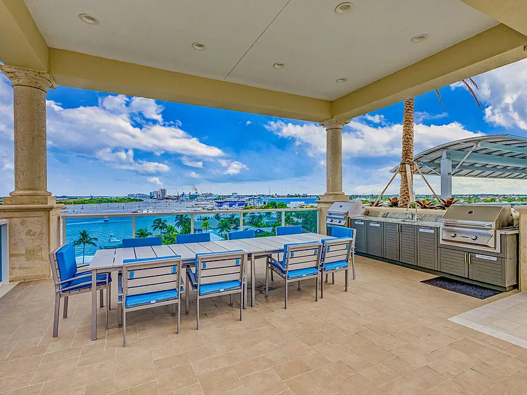 2640 Lake Shore Dr #1716 — Photo 46