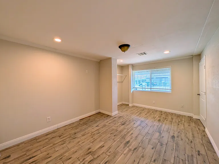 13208 W Tuckey Ln — Photo 20