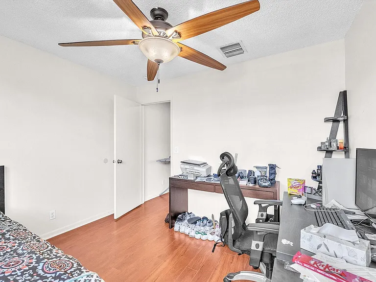 9850 NW 57th Mnr — Photo 31