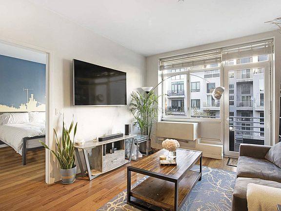 4th image of 129 Meserole St APT 3A
