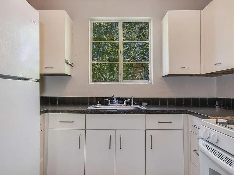 1408 Kirkwood Rd — Photo 7