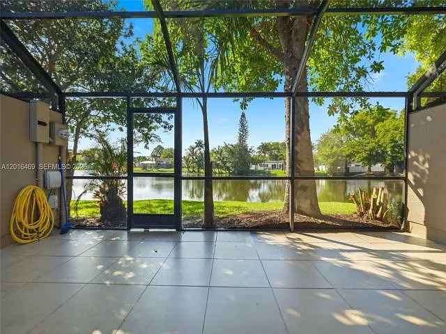 10941 N Lakeview Dr — Photo 7