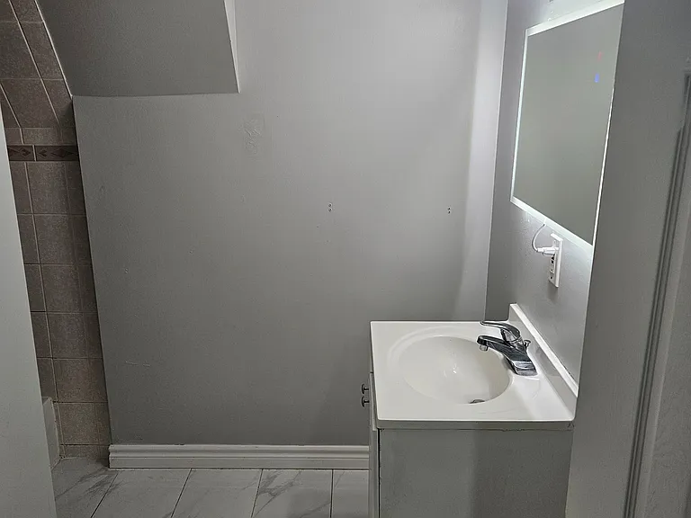 1796 Silver Maple Dr #LOWER — Photo 7