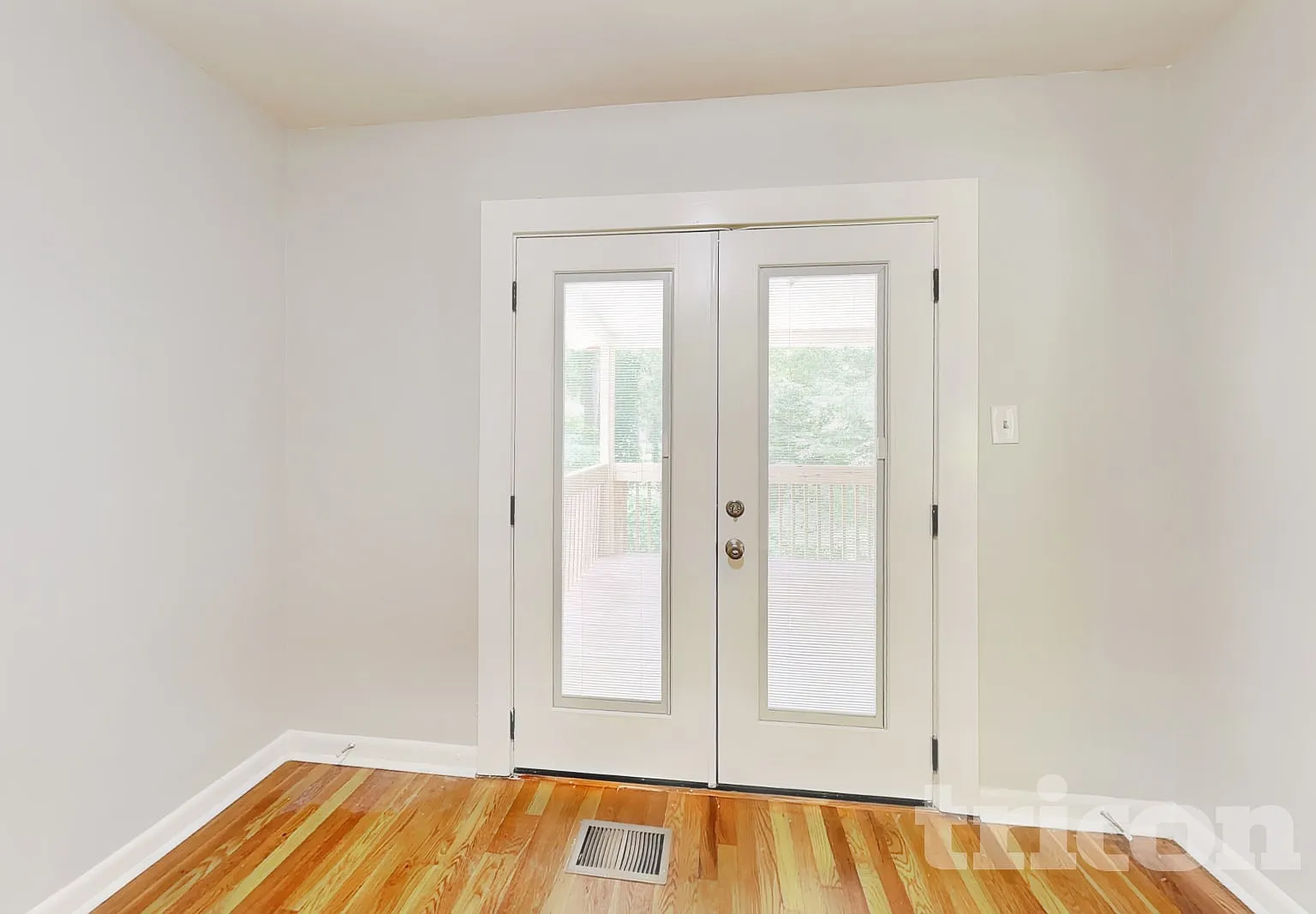 381 Waterford Road NW Atlanta GA — Photo 4