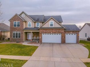 3703 Gina Dr, Bloomington, IL
