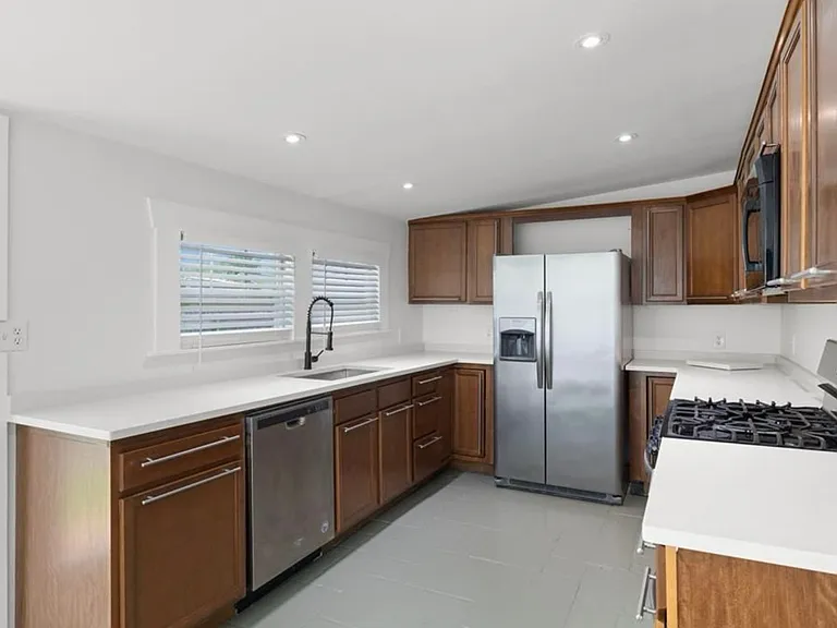 3011 N Ola Ave — Photo 13