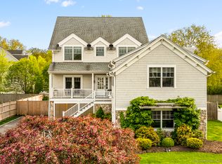 120 Rhoda Ave, Fairfield, CT 06824