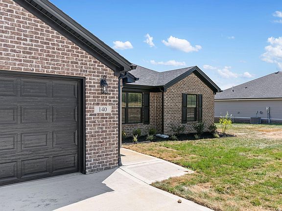 5th image of 140 Candy Apple Ln
