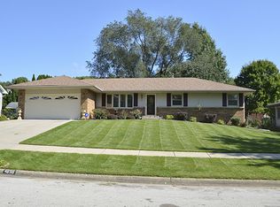 4858 Clearsky Dr, Rockford, IL 61109