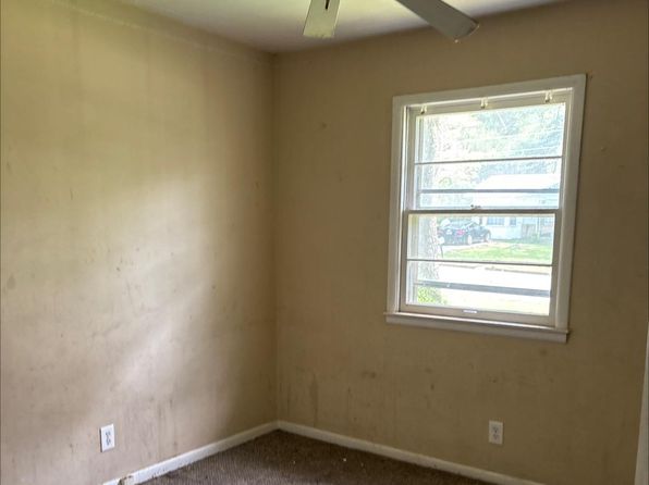 608 Murray Rd NW, Huntsville, AL 35811