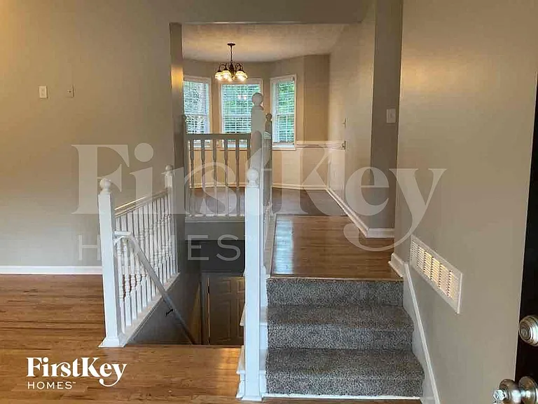 58 Fairview Oak Trce — Photo 4
