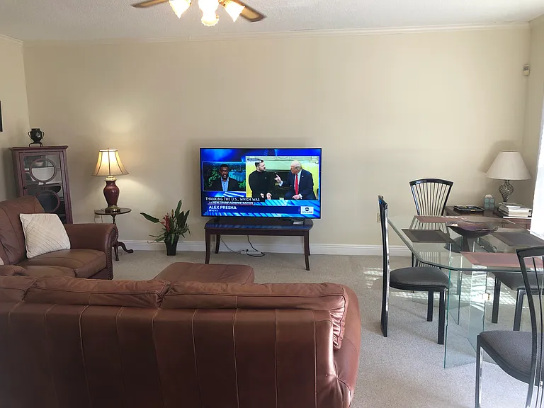 323 Morgan St #FURNISHED — Photo 11