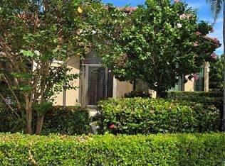 8107 Stirling Falls Cir, Sarasota, FL 34243