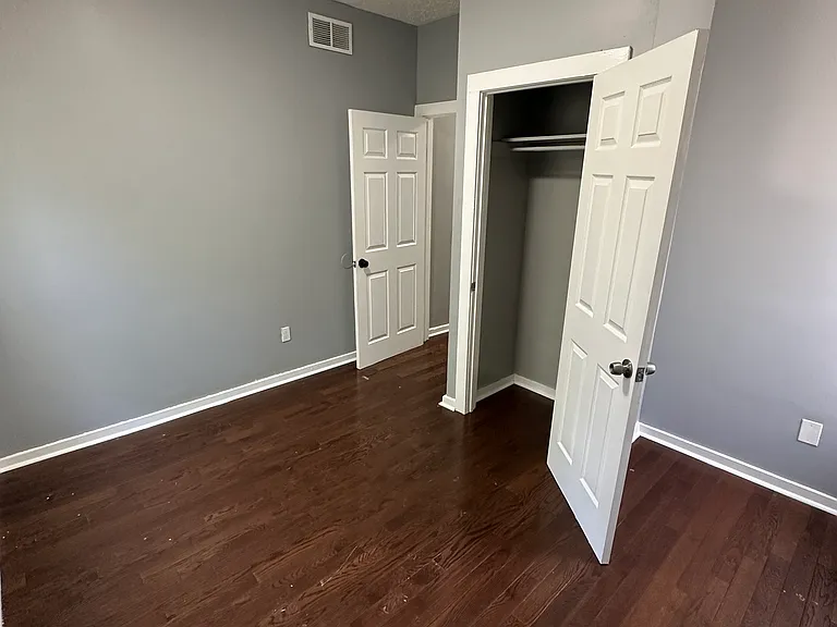 593 Winchester Ave #3L — Photo 12