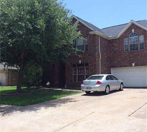 3 Bedroom/ 2 1/2 Bath, 3 Car Garage