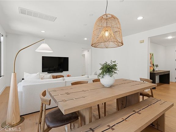 5th image of 5625 Crescent Park W APT 207