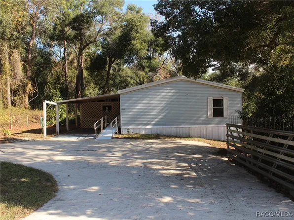 8261 S Bedford Rd, Floral City, FL 34436