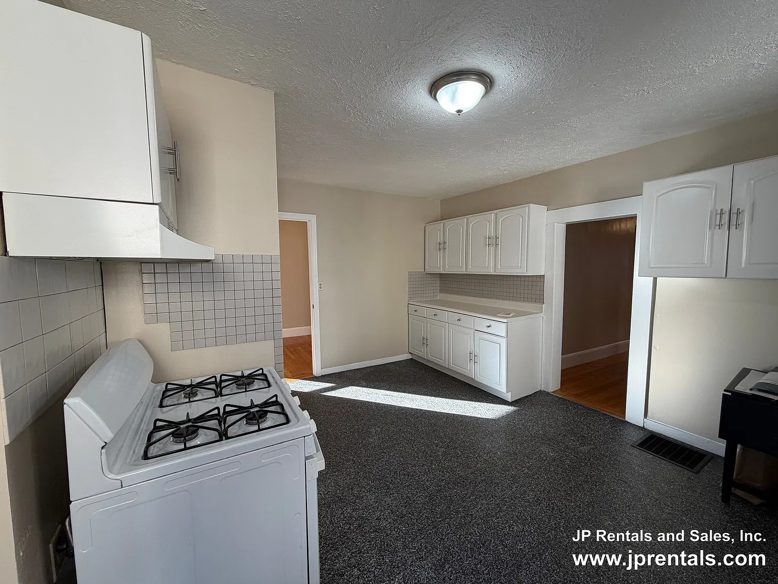 2 bed, 1.0 bath, 1000 sqft, $2,900 — Photo 3