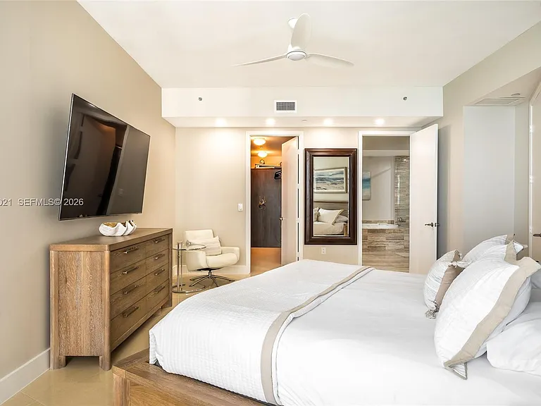 15901 Collins Ave #2303 — Photo 10
