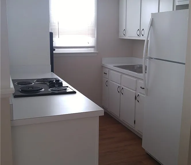 101 Milford Dr E — Photo 7