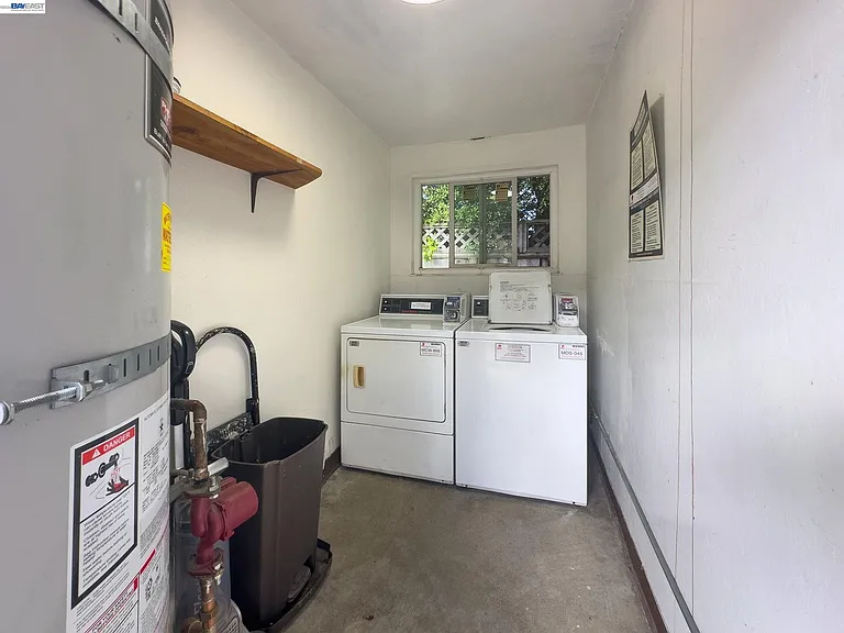 1720 Hearst Ave #B — Photo 11