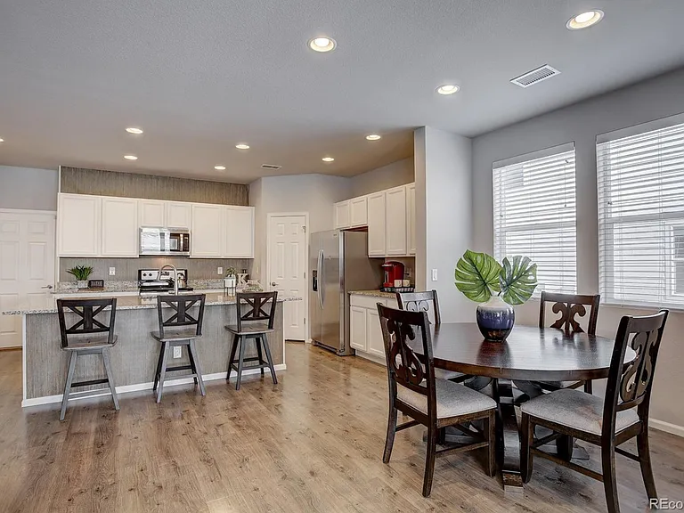 16061 E Bolling Dr — Photo 5
