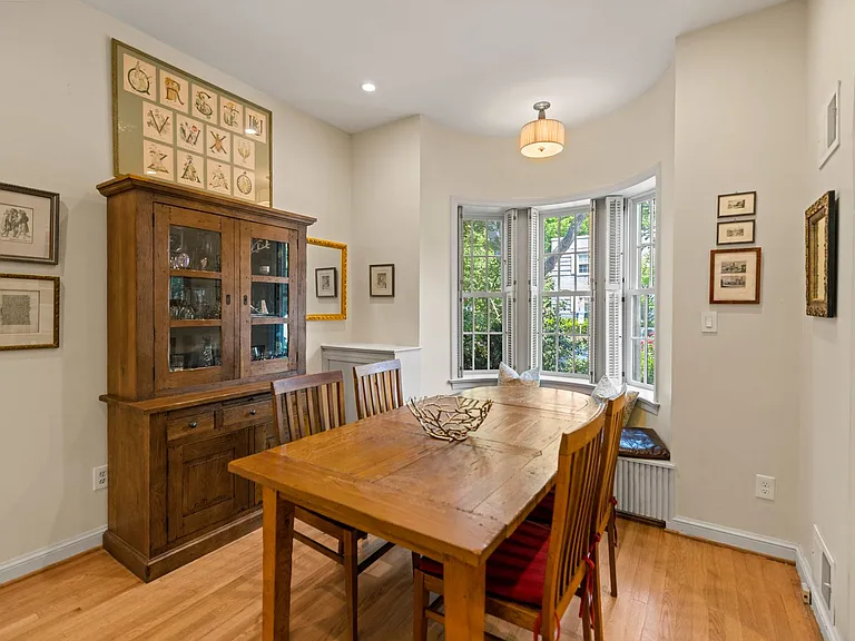 2426 I St NW — Photo 7