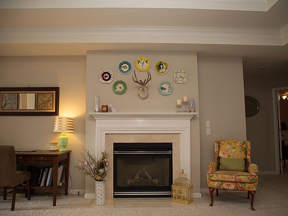 2nd image of 193 Blossom Cir