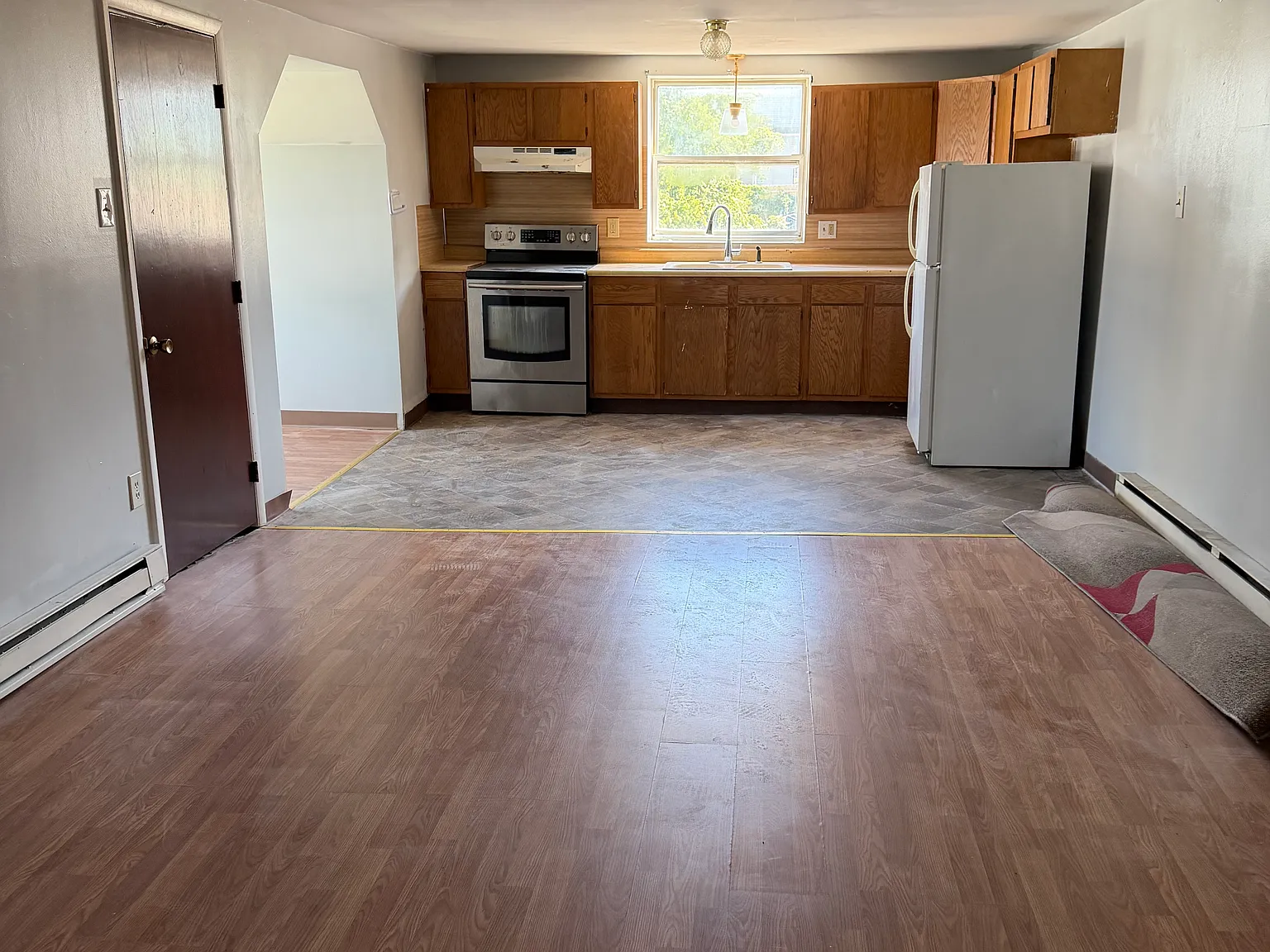 7 Unit — Photo 1